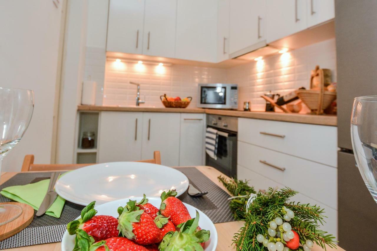 Timeless Apartment With Free Private Parking Будапеща Екстериор снимка